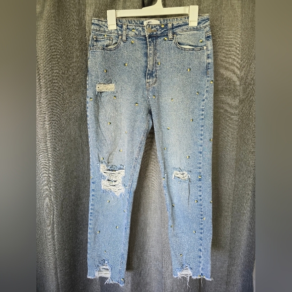 Tinsel Lemon Embroidered Distressed Straight Leg Jeans 29x26 - Picture 1 of 8